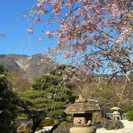Onsen & Garden -Asante Inn- Хаконе Екстериор снимка