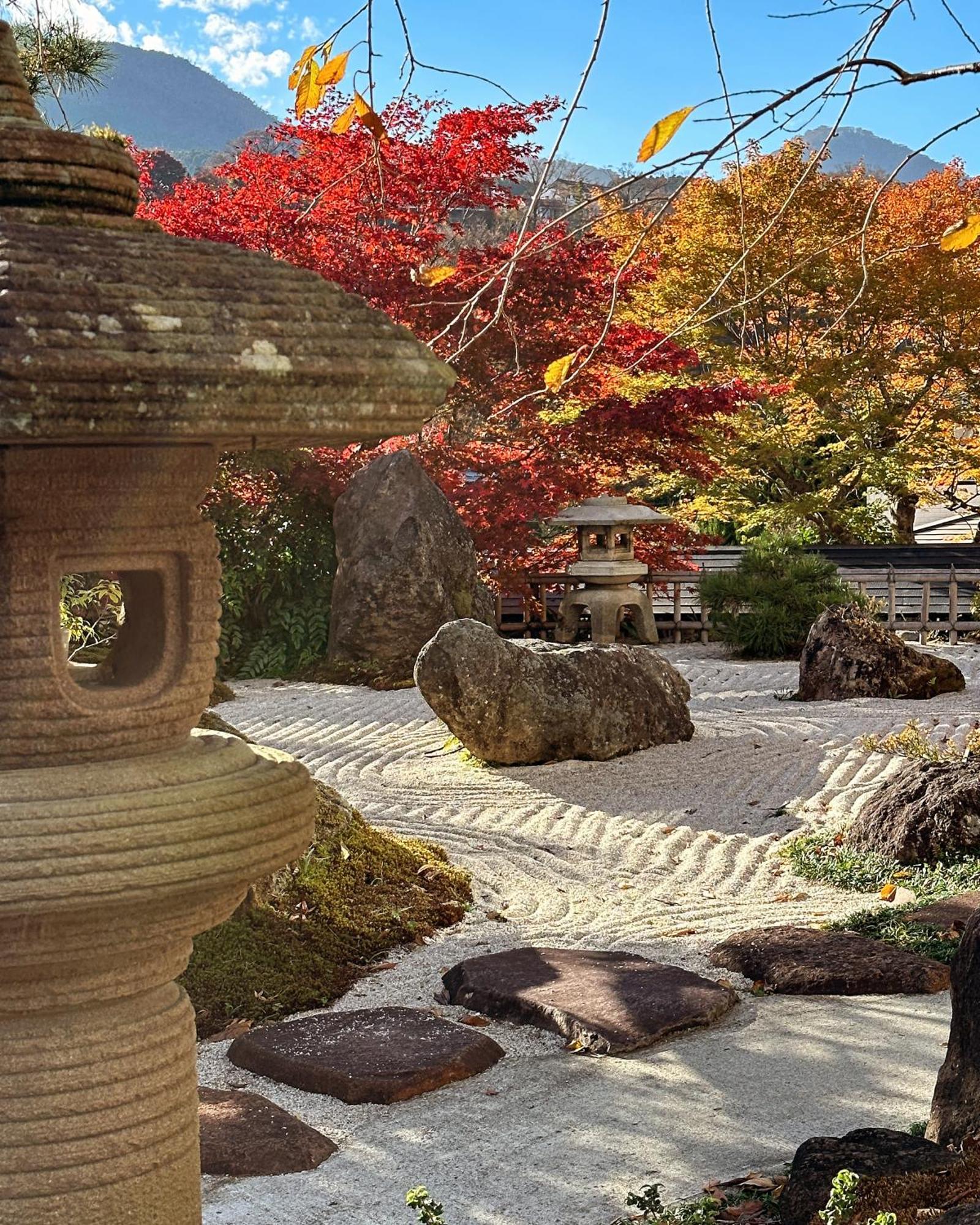 Onsen & Garden -Asante Inn- Хаконе Екстериор снимка