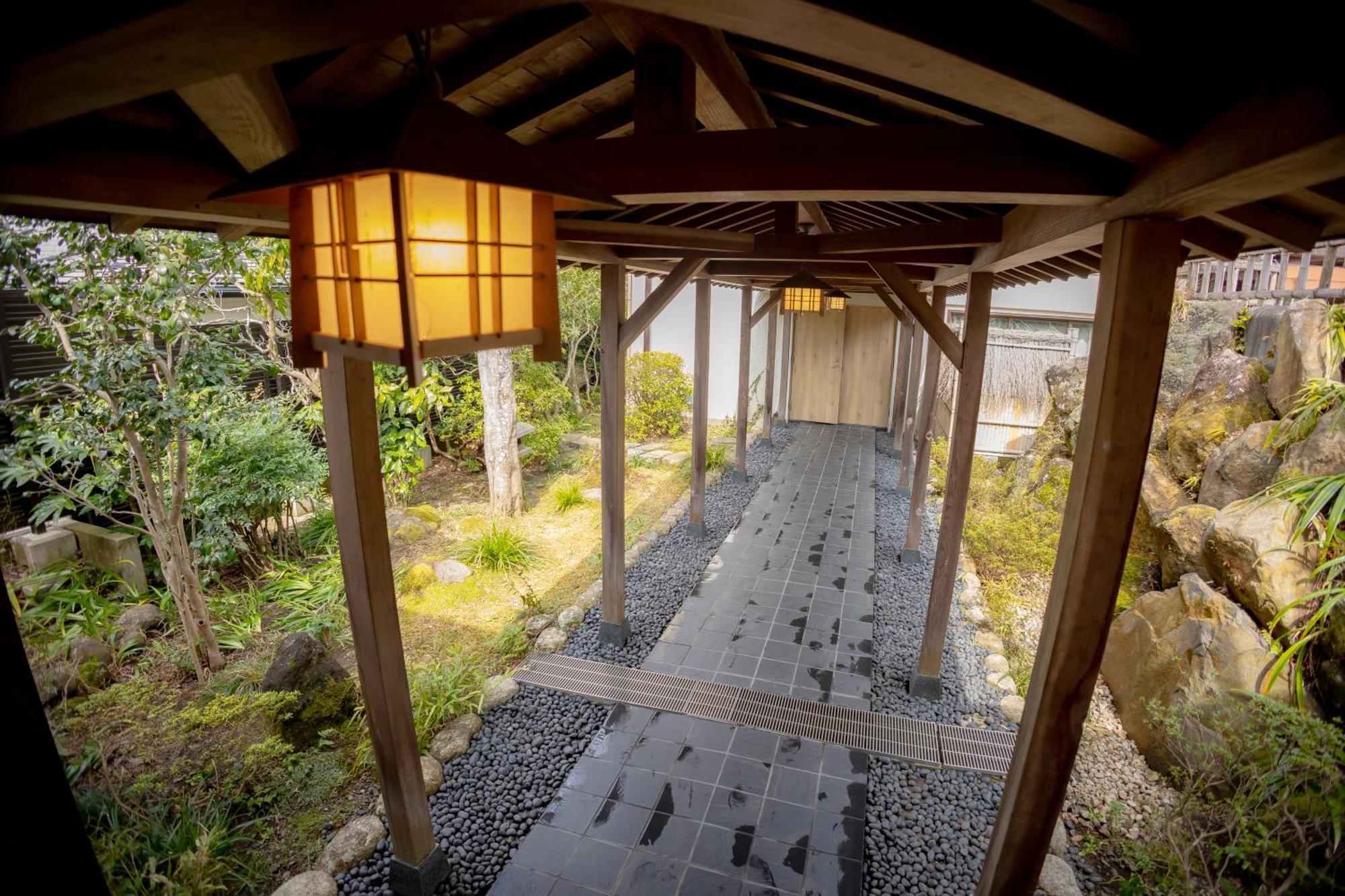 Onsen & Garden -Asante Inn- Хаконе Екстериор снимка