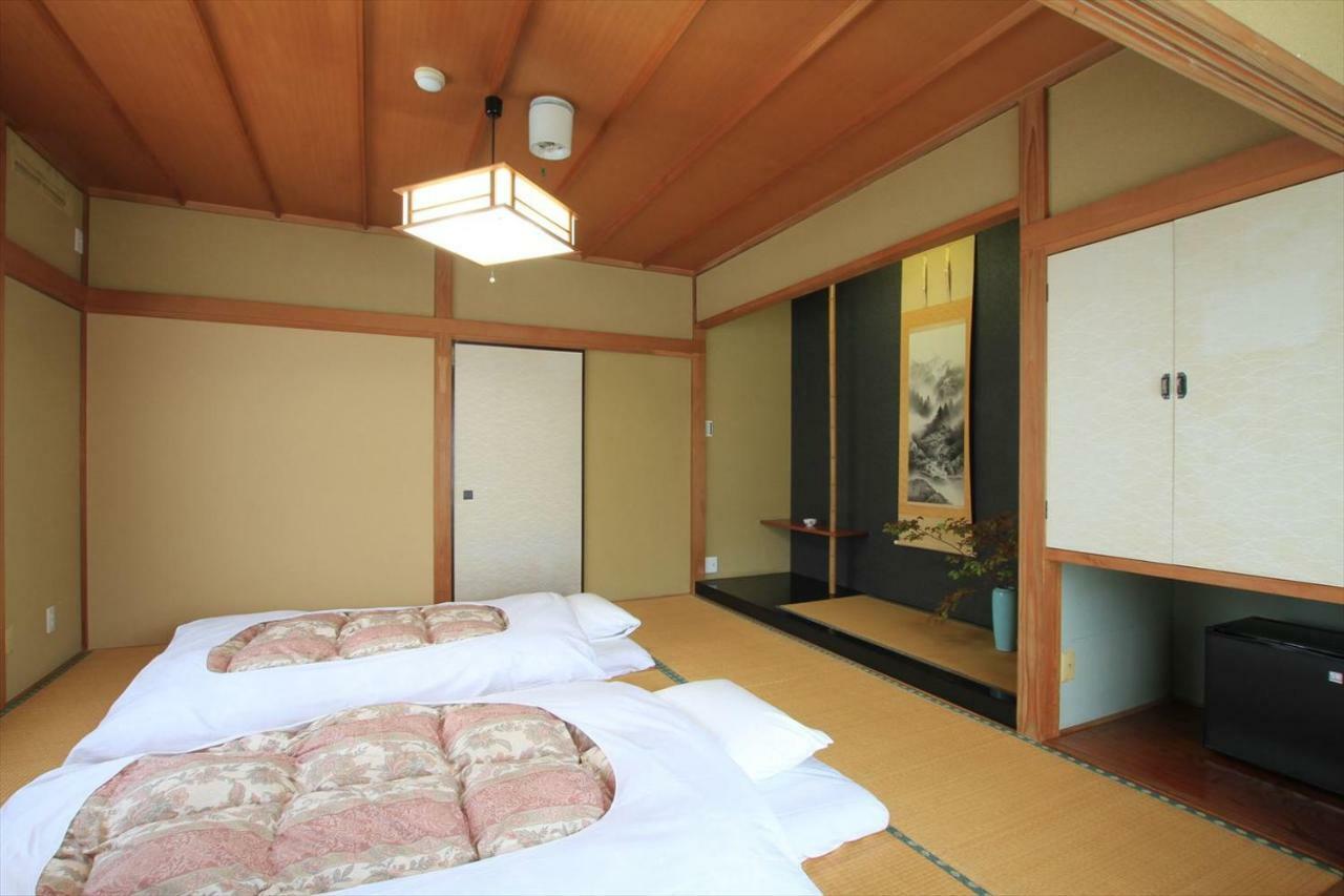 Onsen & Garden -Asante Inn- Хаконе Екстериор снимка