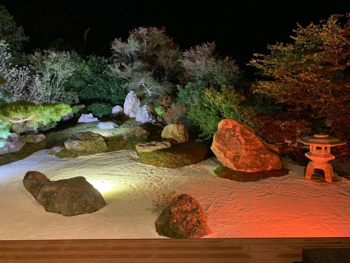 Onsen & Garden -Asante Inn- Хаконе Екстериор снимка