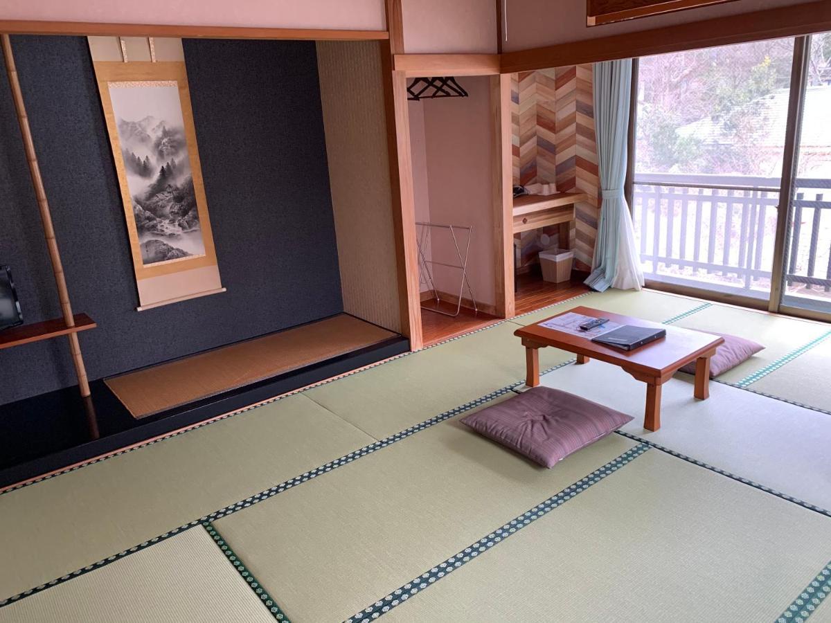 Onsen & Garden -Asante Inn- Хаконе Екстериор снимка